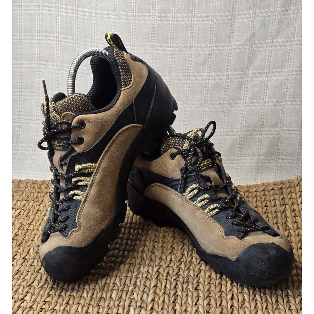 LA SPORTIVA Approach Shoes Suede Hiking Brown Black Vibram Mens Size 8.5-9.0